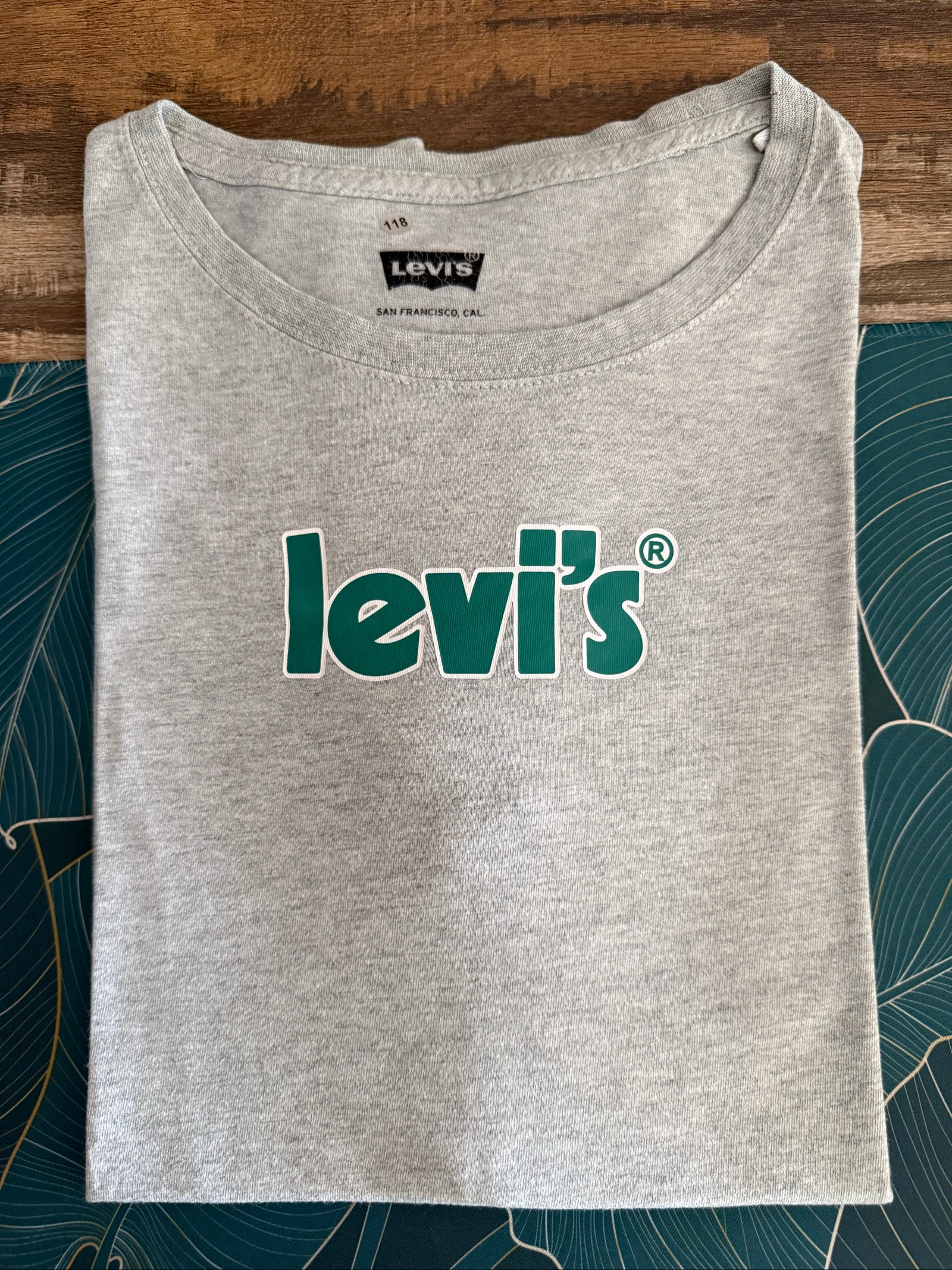 Levi's teen 16 years old / 176 cm T-shirt – Heather gray – Green logo – Very good condition – photo 4